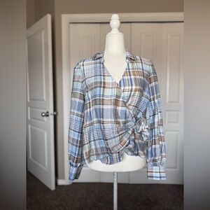 a.n.a Collared Wrap Plaid Blouse with Side Tie Detail size Medium